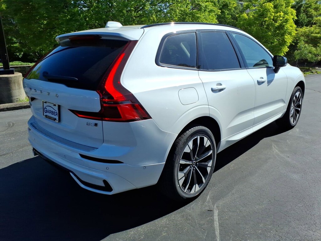 New 2026 Volvo XC60 B5 Plus SUV