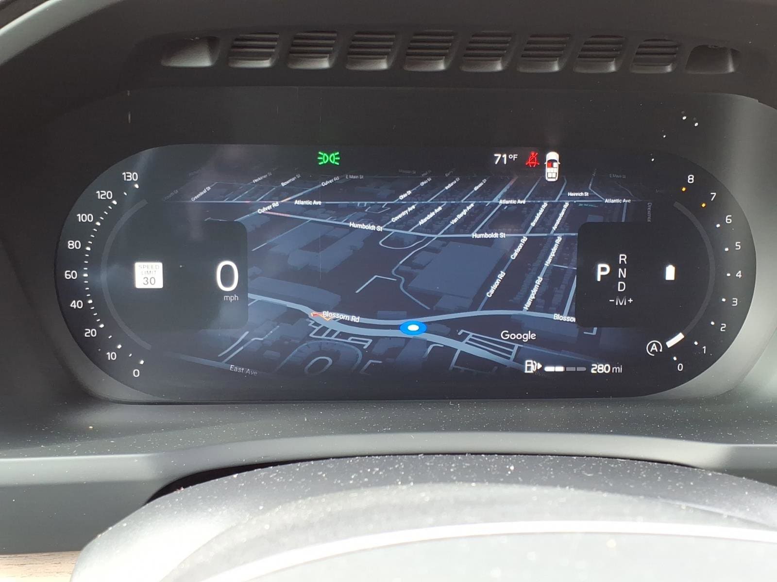 2026 Volvo XC90 Plus - Photo 20