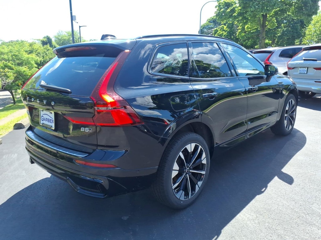 New 2026 Volvo XC60 B5 Plus SUV