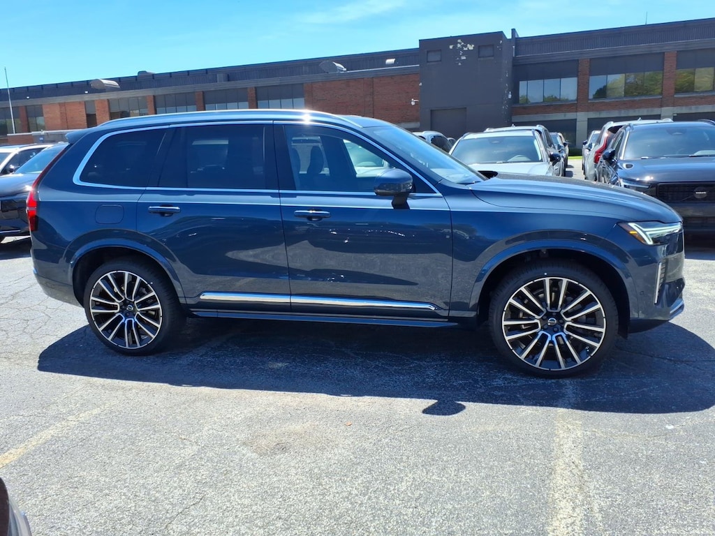 New 2026 Volvo XC90 B6 Plus 7-Seater SUV