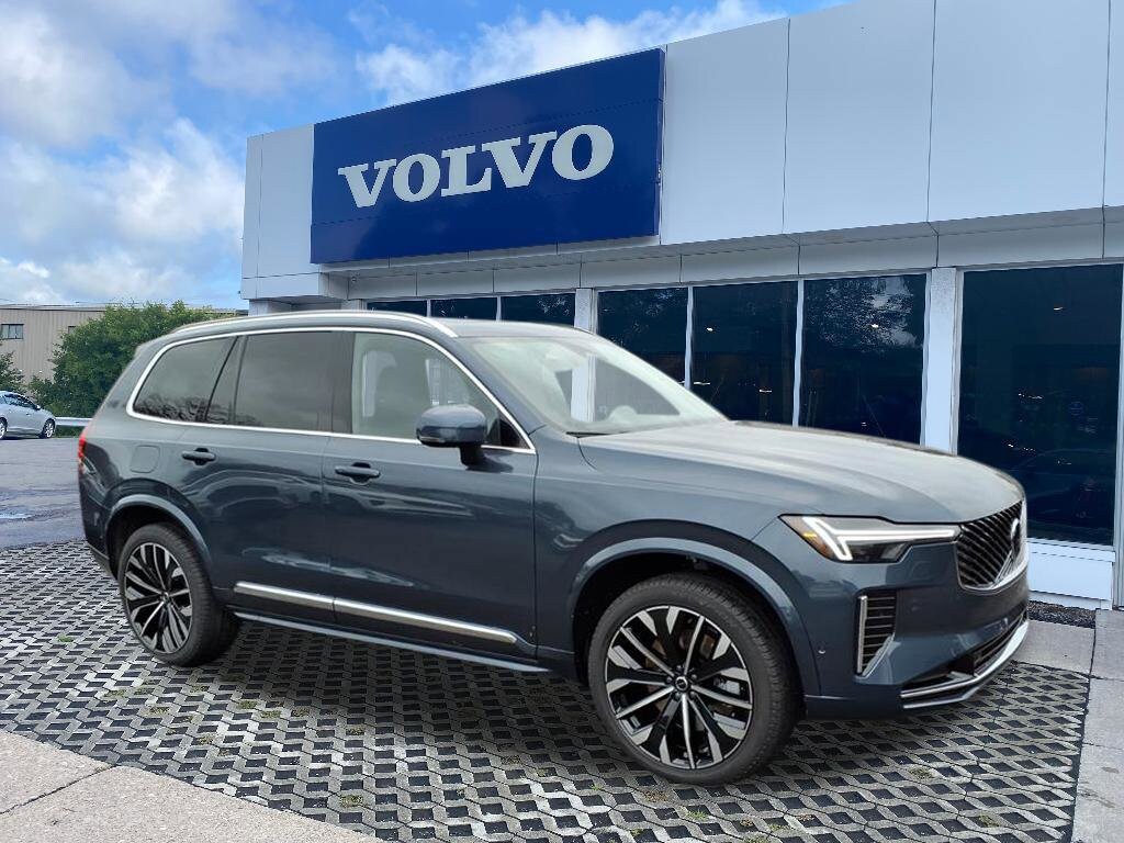 New 2026 Volvo XC90 plug-in hybrid T8 Ultra 7-Seater SUV