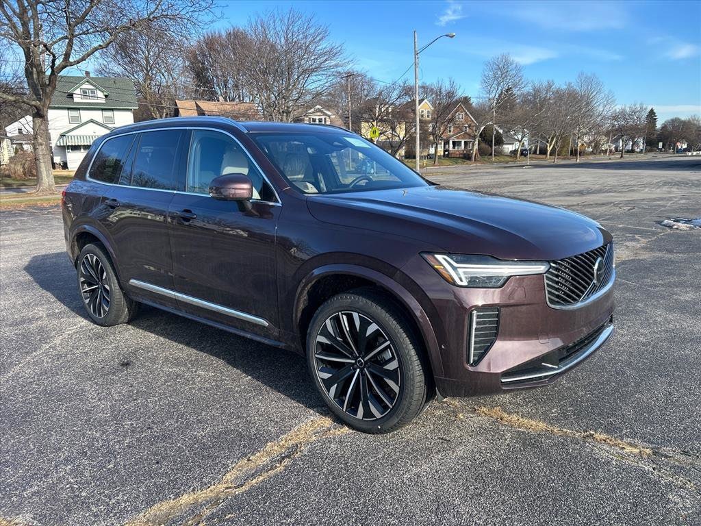 2026 Volvo XC90 Plus's photo