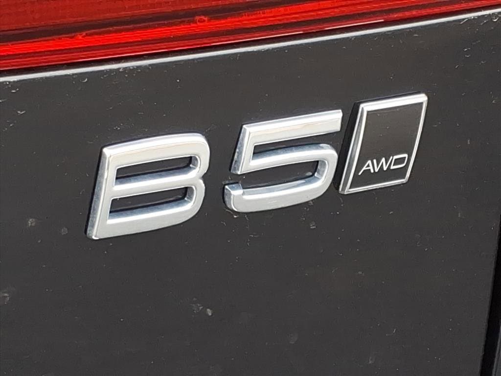 2026 Volvo XC60 Plus - Photo 29