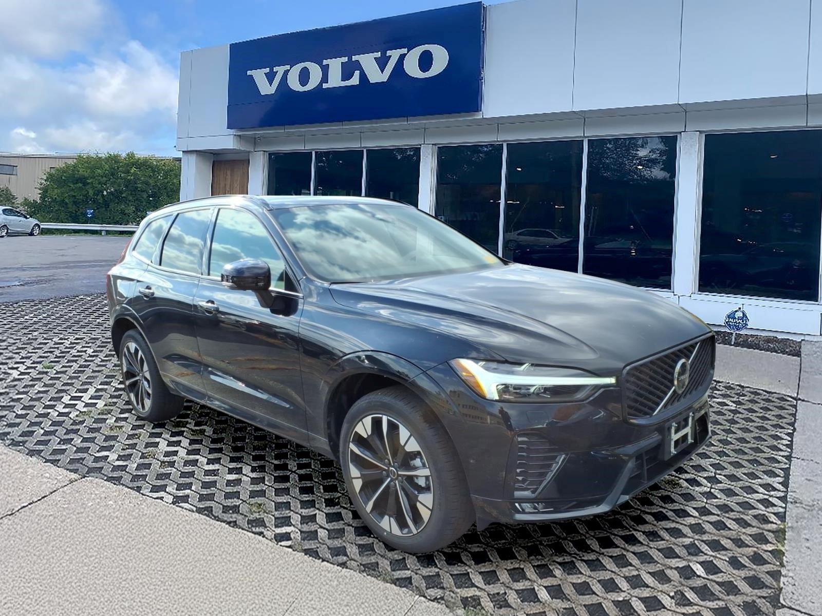 Used 2026 Volvo XC60 B5 Plus SUV