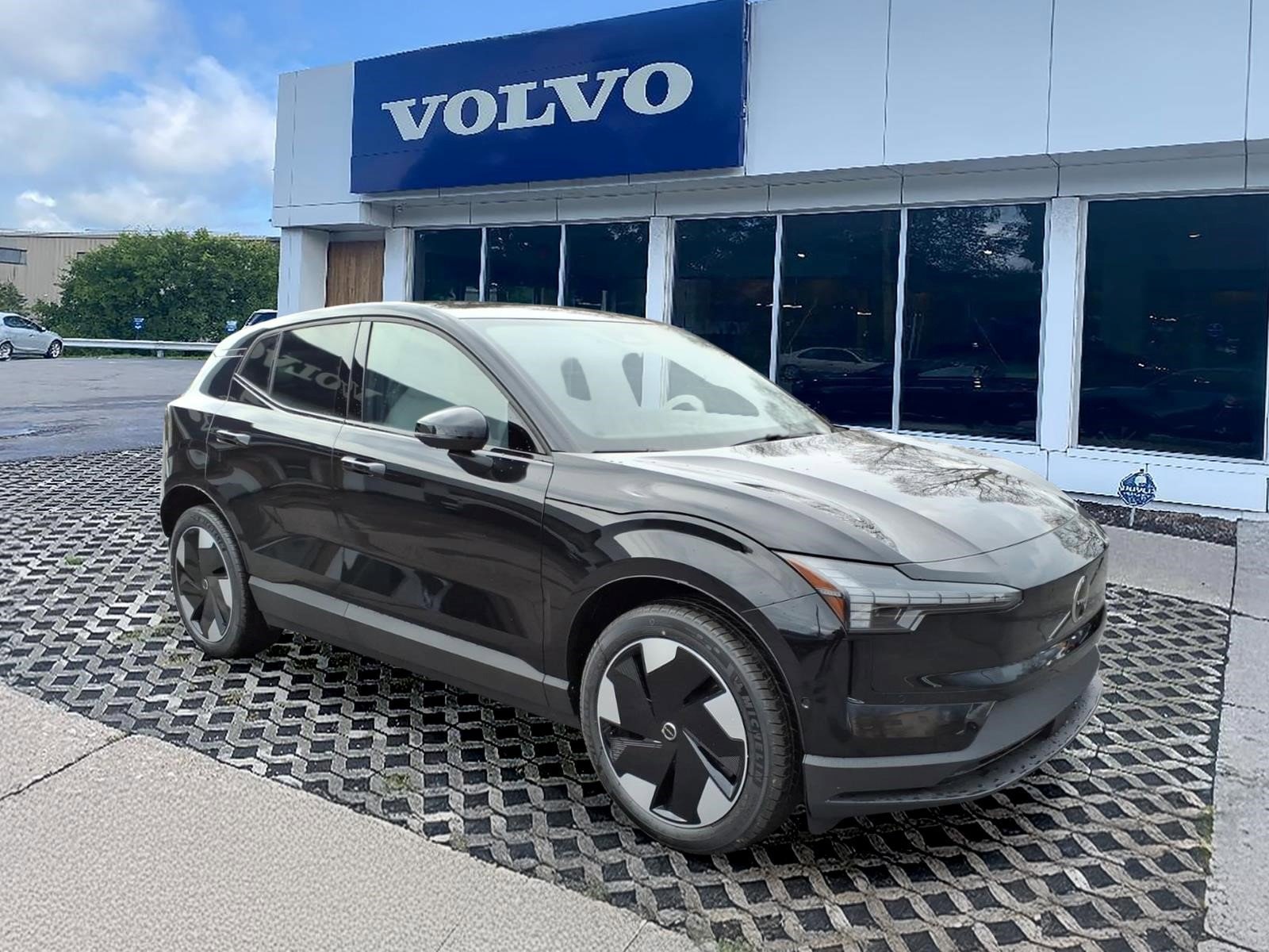 2026 Volvo EX30 Twin Motor Performance Ultra's photo