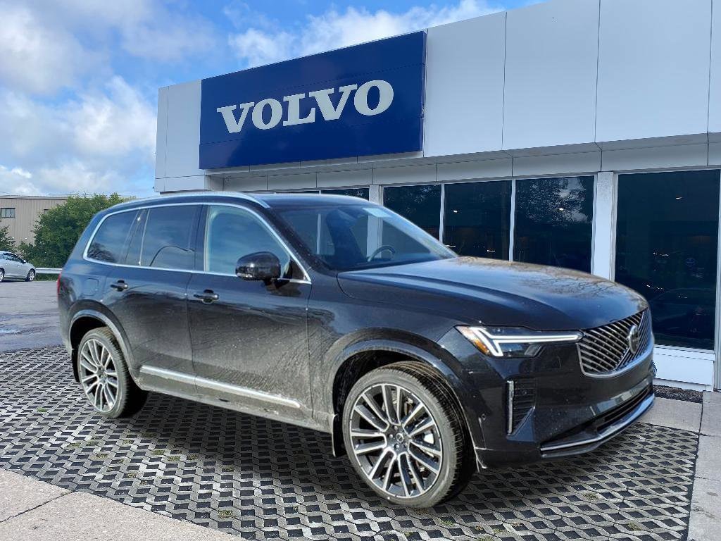 2026 Volvo XC90 Plus's photo