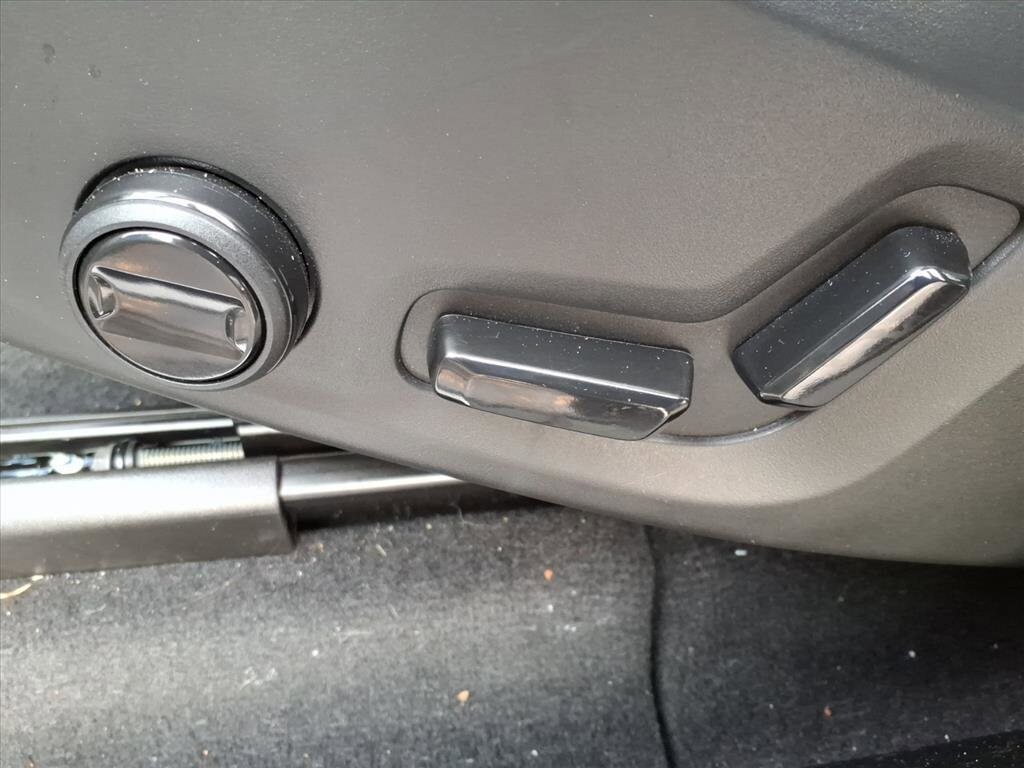 2026 Volvo XC60 Plus - Photo 15