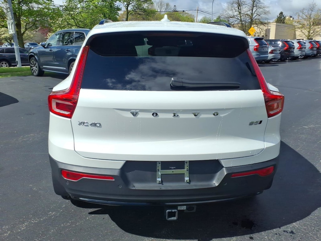 Used 2025 Volvo XC40 B5 Ultra Dark Theme SUV