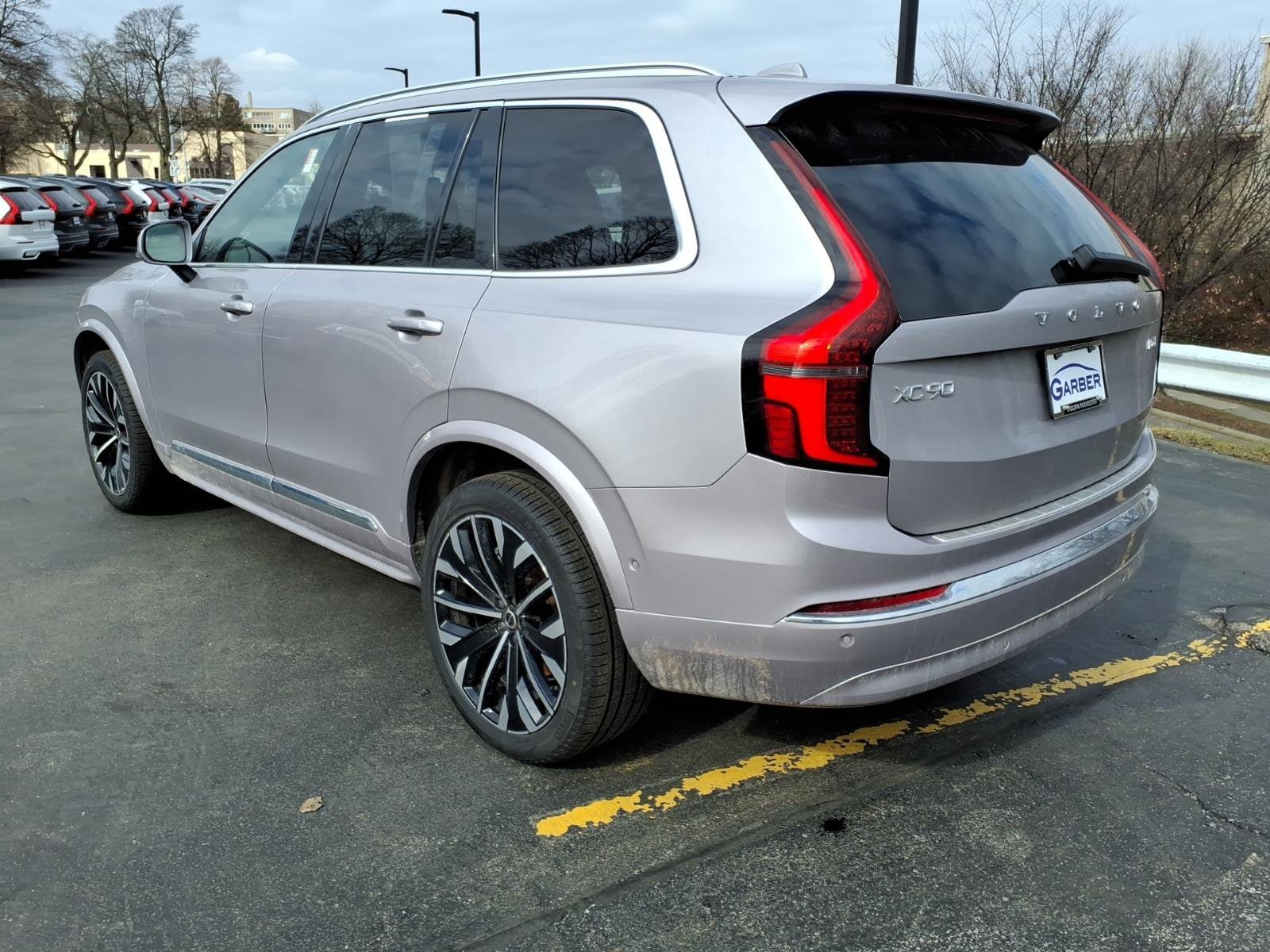 2026 Volvo XC90 Plus - Photo 5