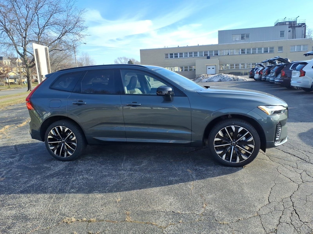 New 2026 Volvo XC60 B5 Ultra SUV