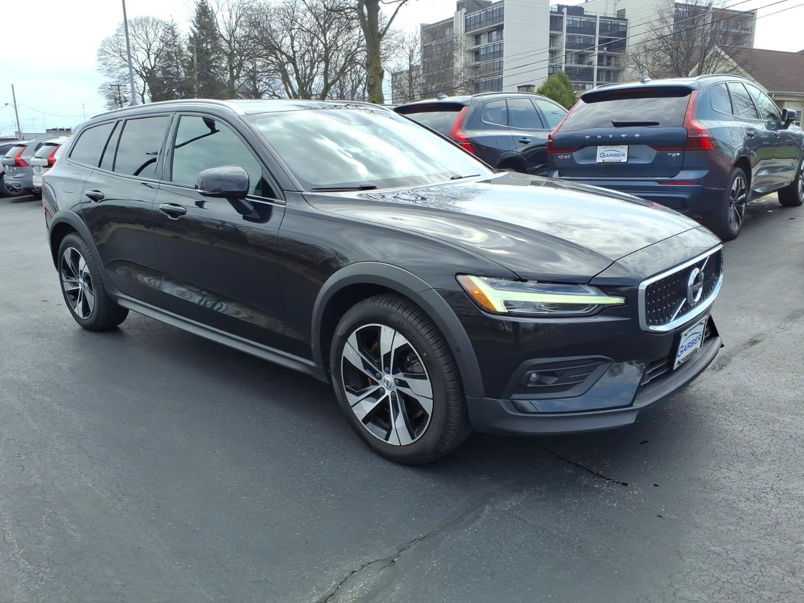 2021 Volvo V60 Cross Country