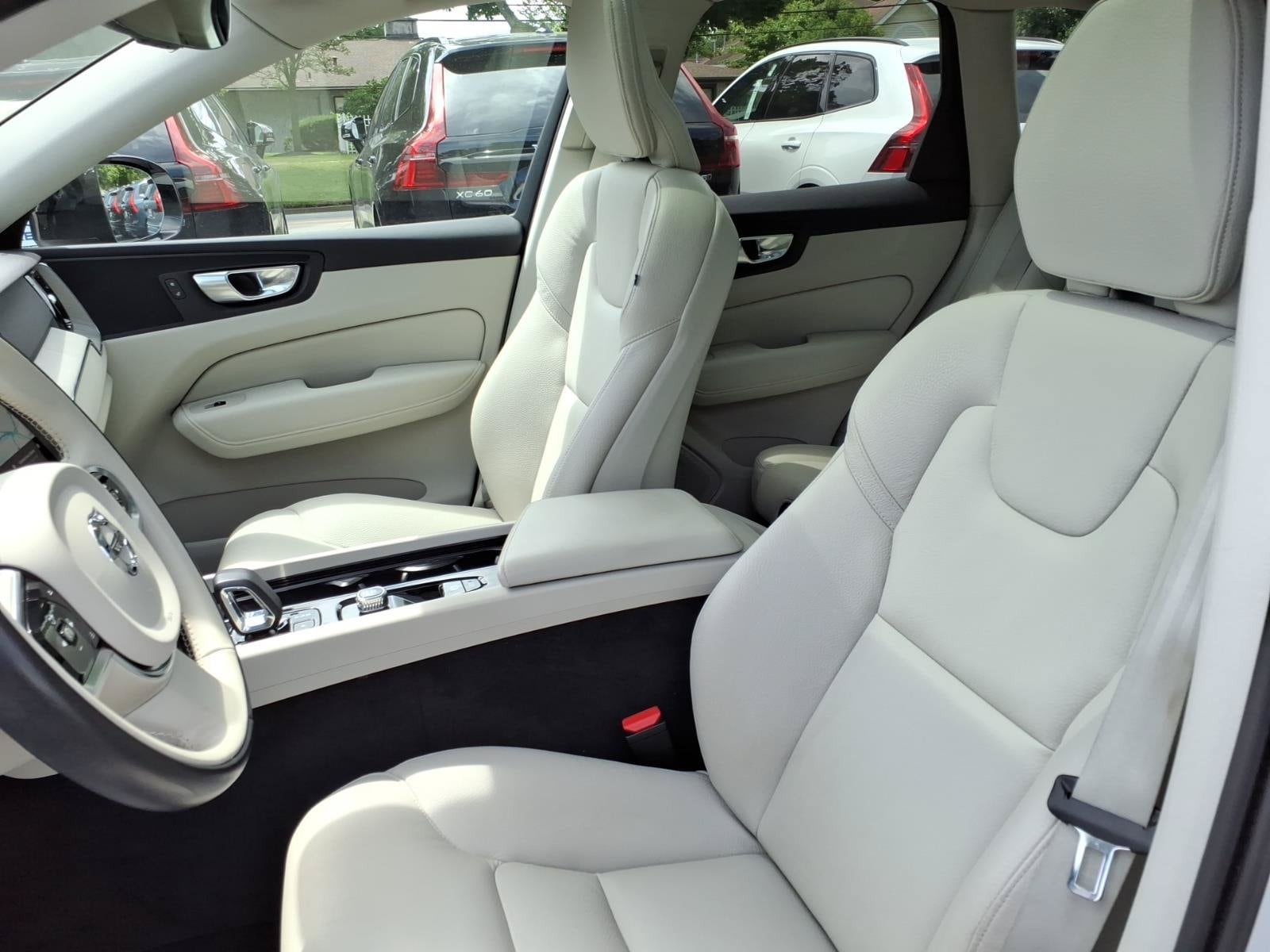 2024 Volvo XC60 Plus - Photo 14