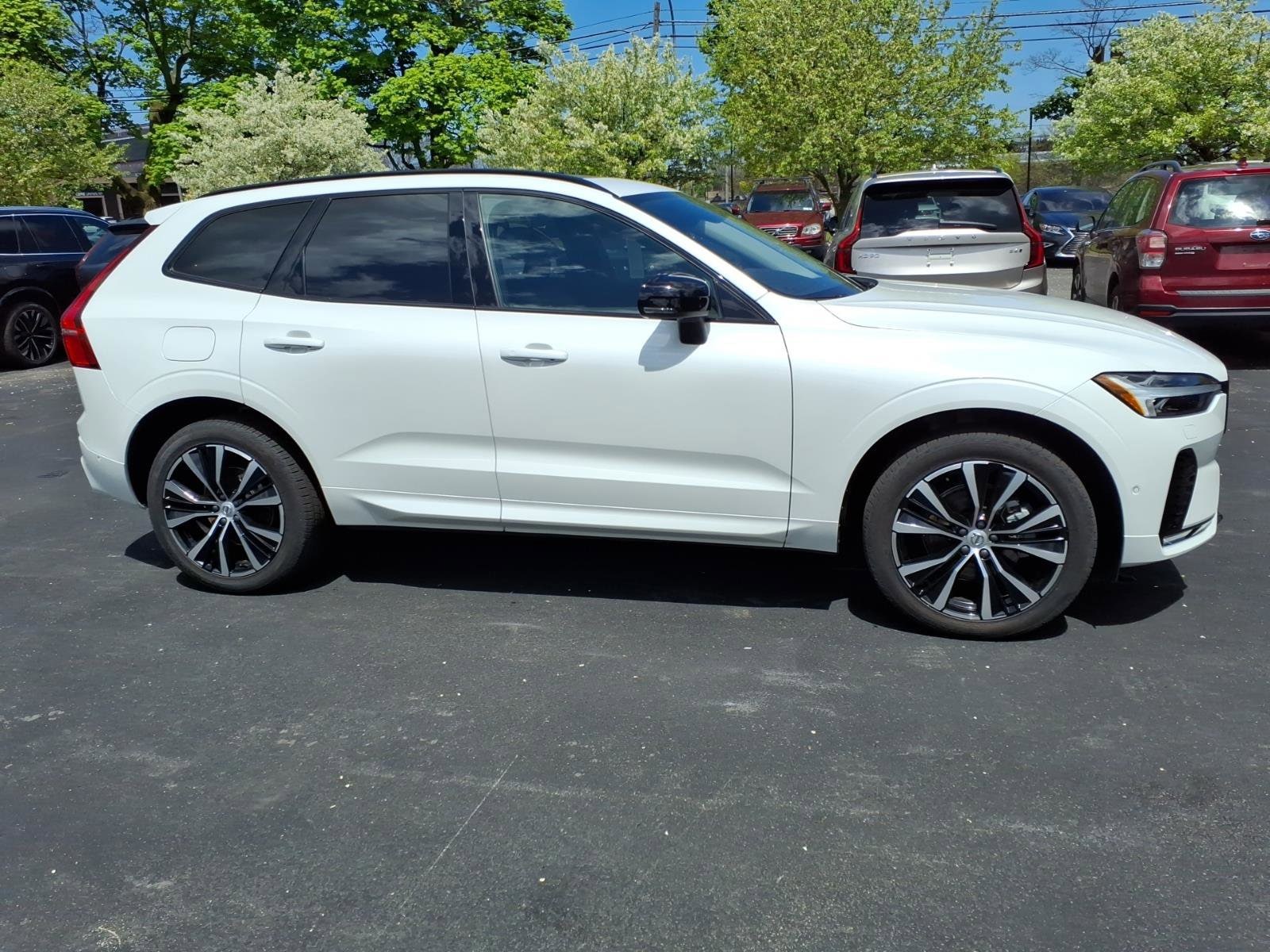 YV4M12RC9S1183013