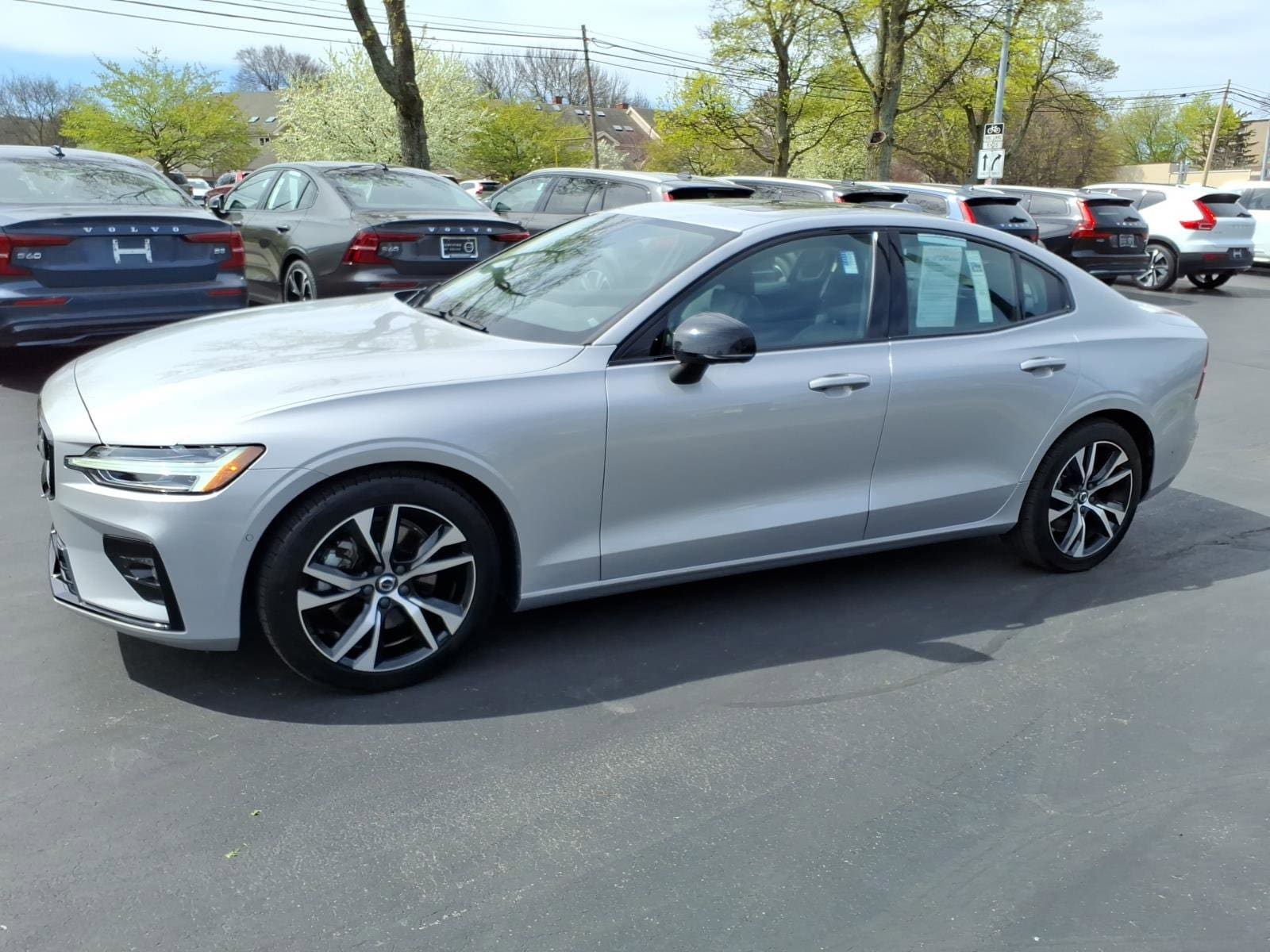 2025 Volvo S60 Plus - Photo 6