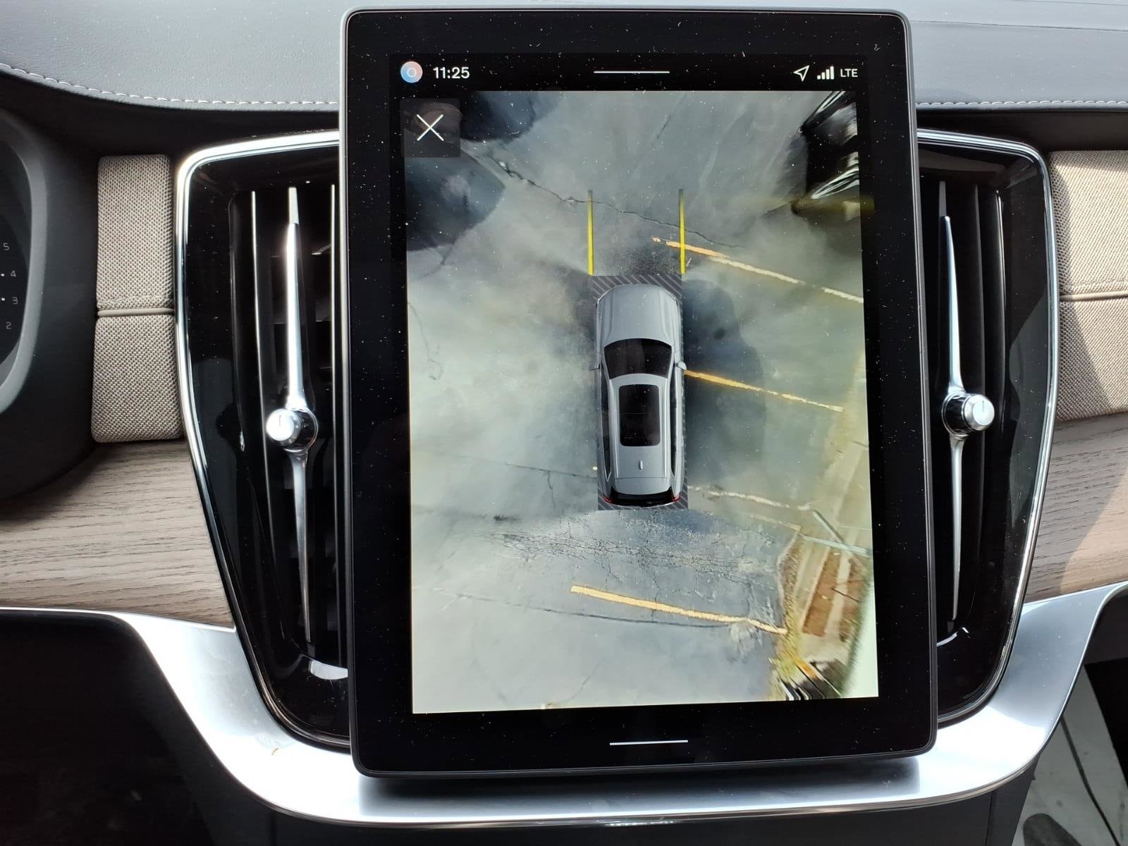 2026 Volvo XC90 Plus - Photo 25