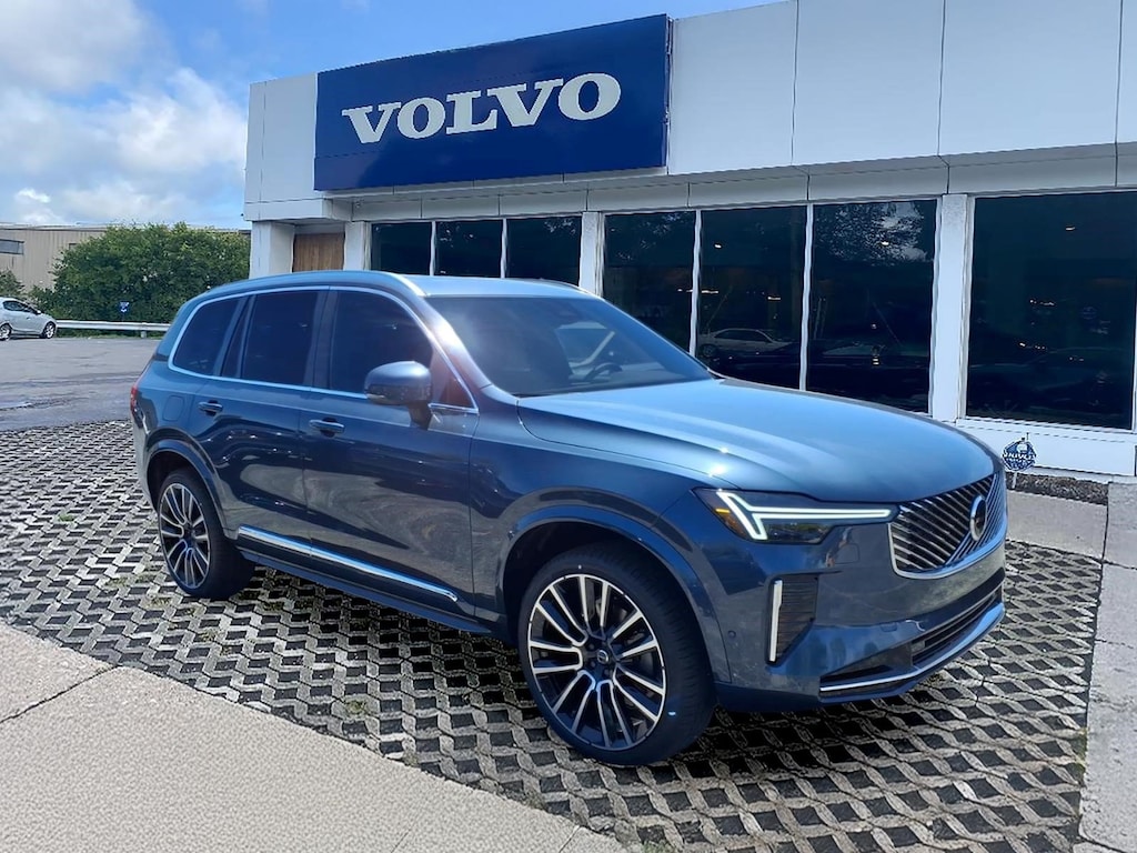 New 2026 Volvo XC90 B6 Plus 7-Seater SUV