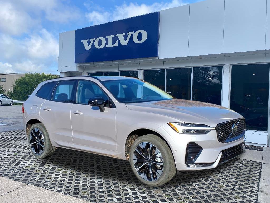 2026 Volvo XC60 Plus's photo