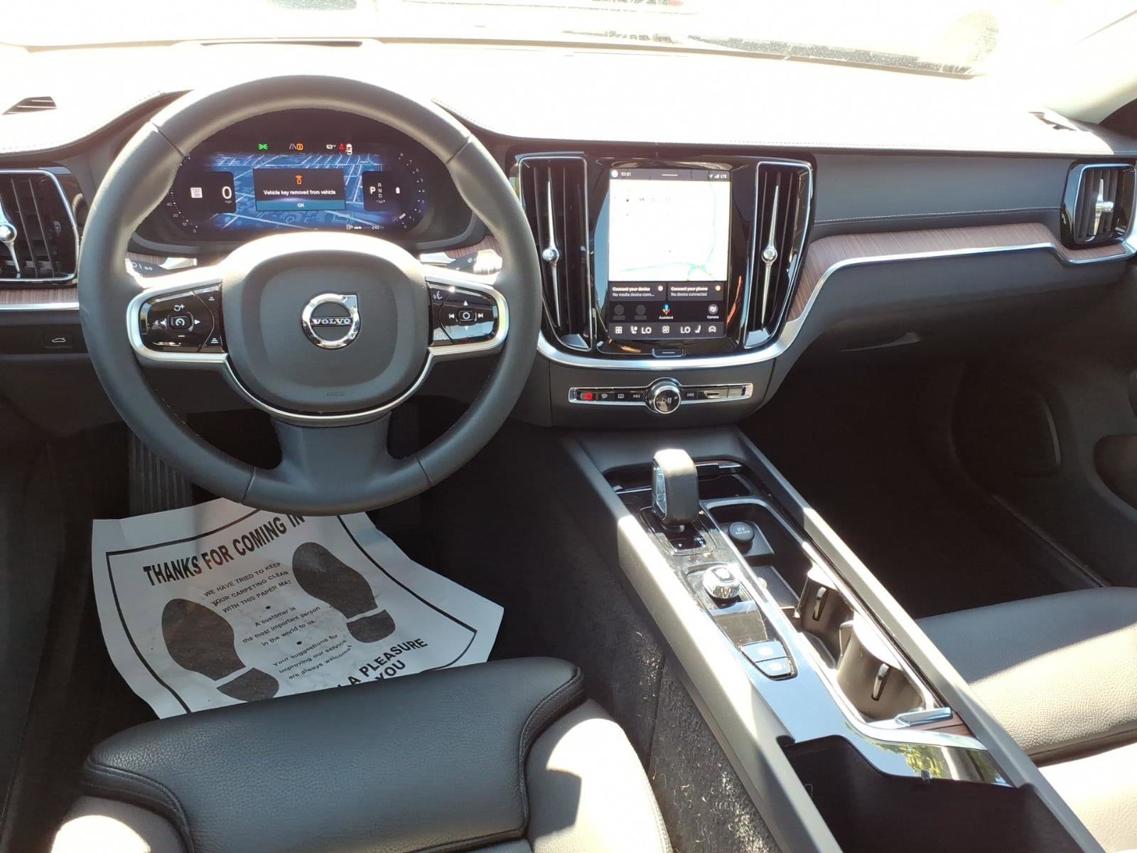 2025 Volvo S60 Ultra - Photo 11
