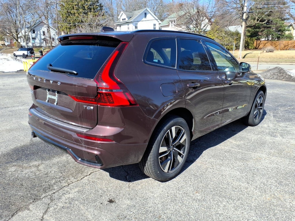 New 2026 Volvo XC60 plug-in hybrid T8 Core SUV