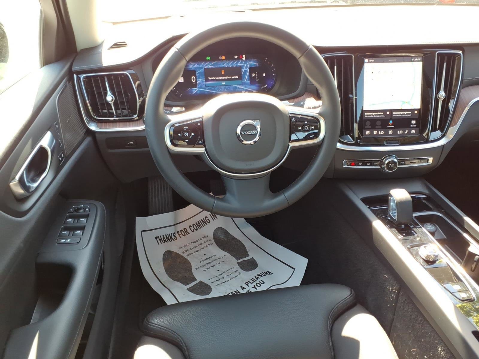 2025 Volvo S60 Ultra - Photo 12