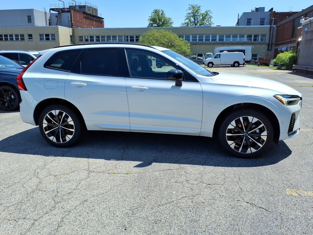New 2026 Volvo XC60 B5 Ultra SUV