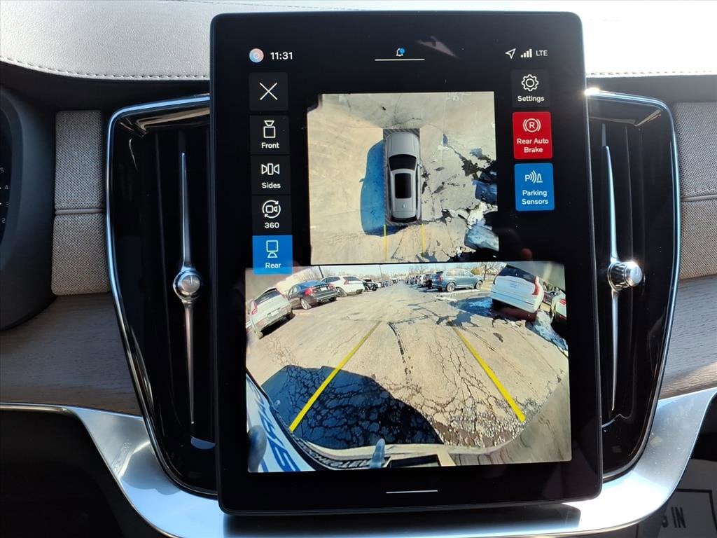 2026 Volvo XC90 Plus - Photo 24