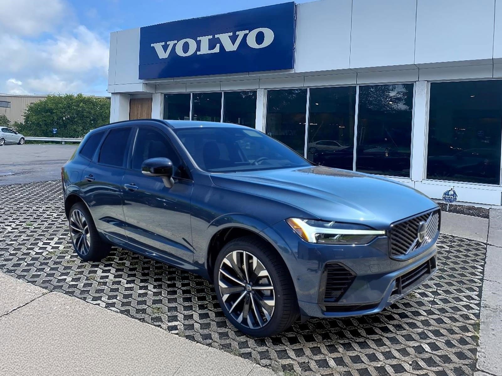 2026 Volvo XC60 T8 Ultra Dark AWD's photo