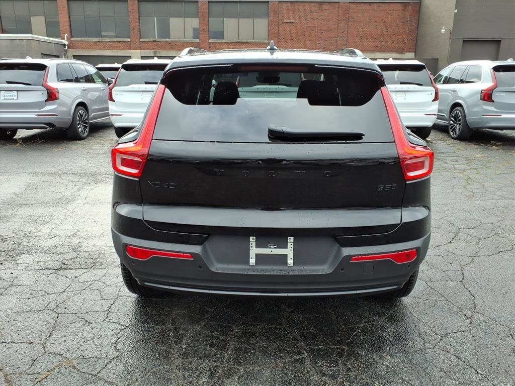 New 2026 Volvo XC40 B5 Ultra Black Edition SUV