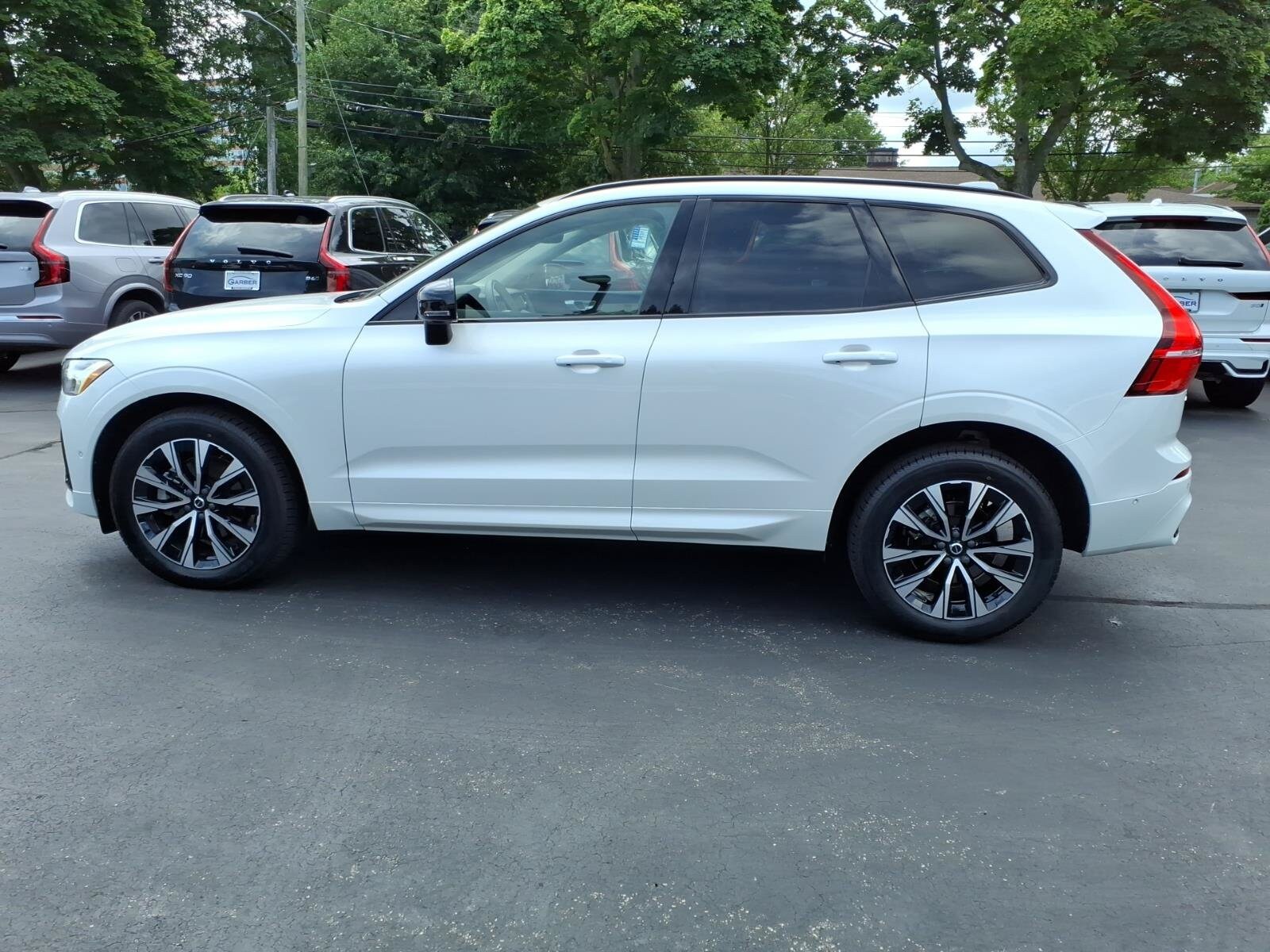 2024 Volvo XC60 Plus - Photo 6