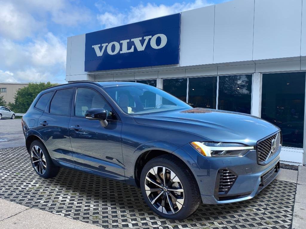 2026 Volvo XC60 T8 Plus Dark AWD's photo