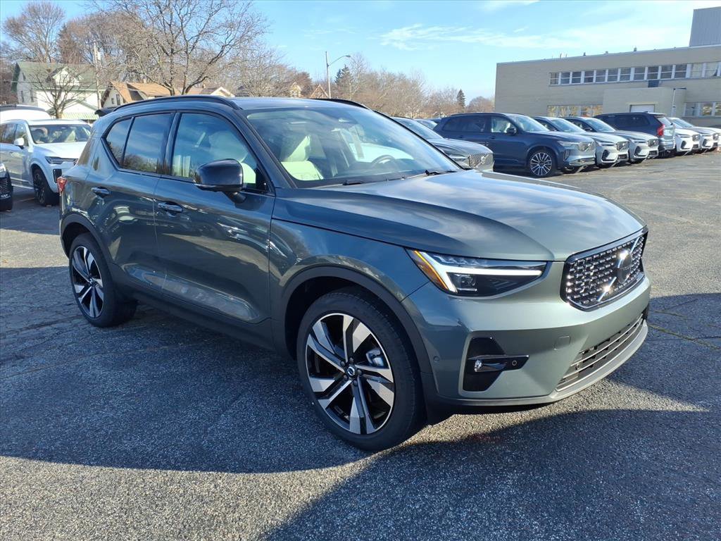 2026 Volvo XC40 Ultra's photo