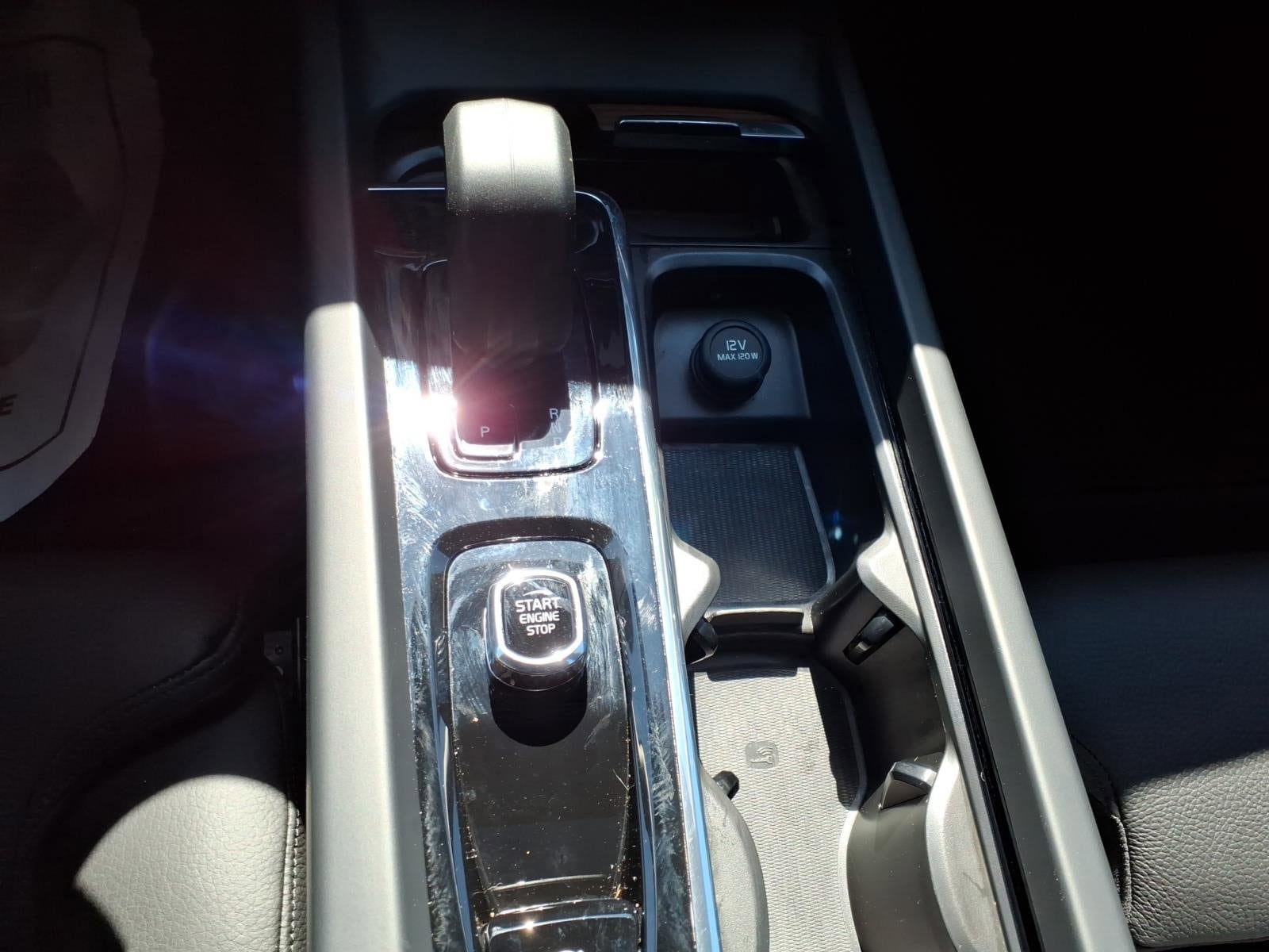 2025 Volvo S60 Ultra - Photo 23