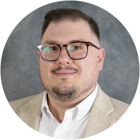 Staff member Joe Monkelbaan from ID_d9cb80