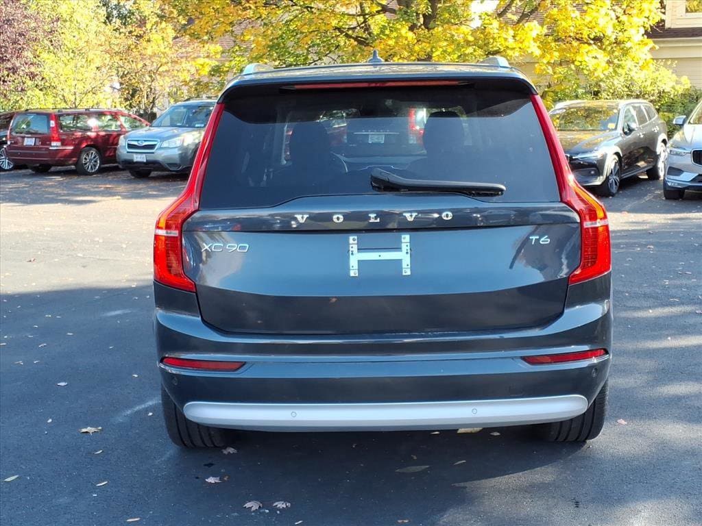 Certified 2022 Volvo XC90 T6 AWD Momentum 6 Seater SUV