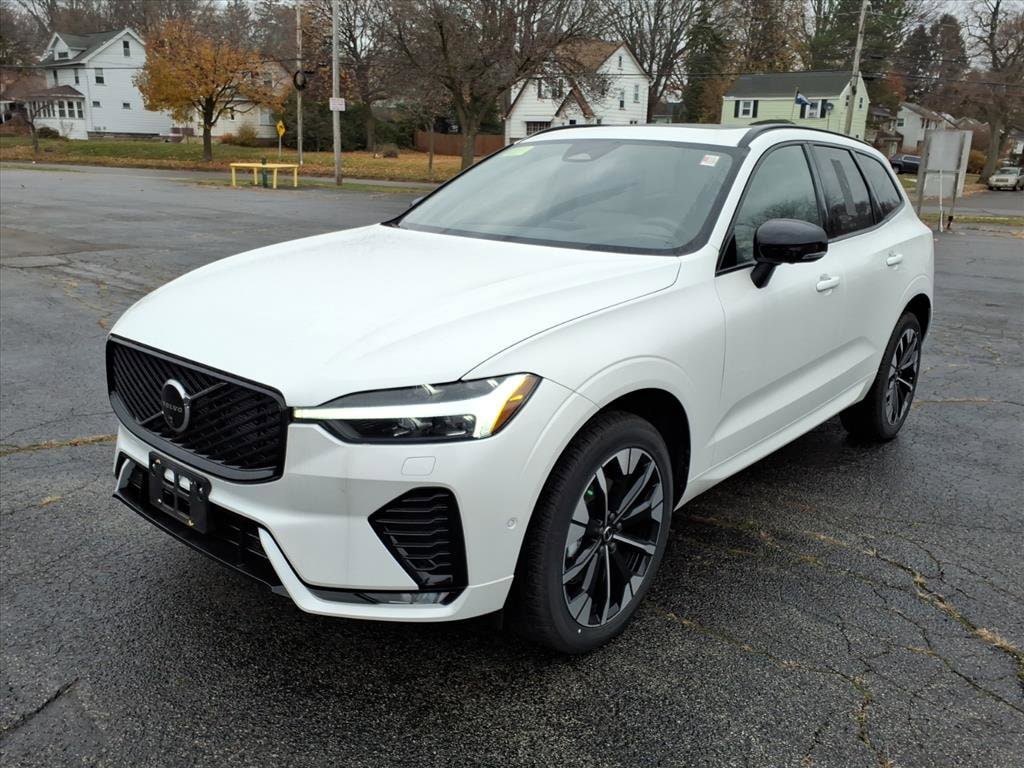 2026 Volvo XC60 Plus - Photo 7