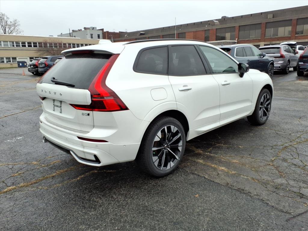 New 2026 Volvo XC60 B5 Plus SUV