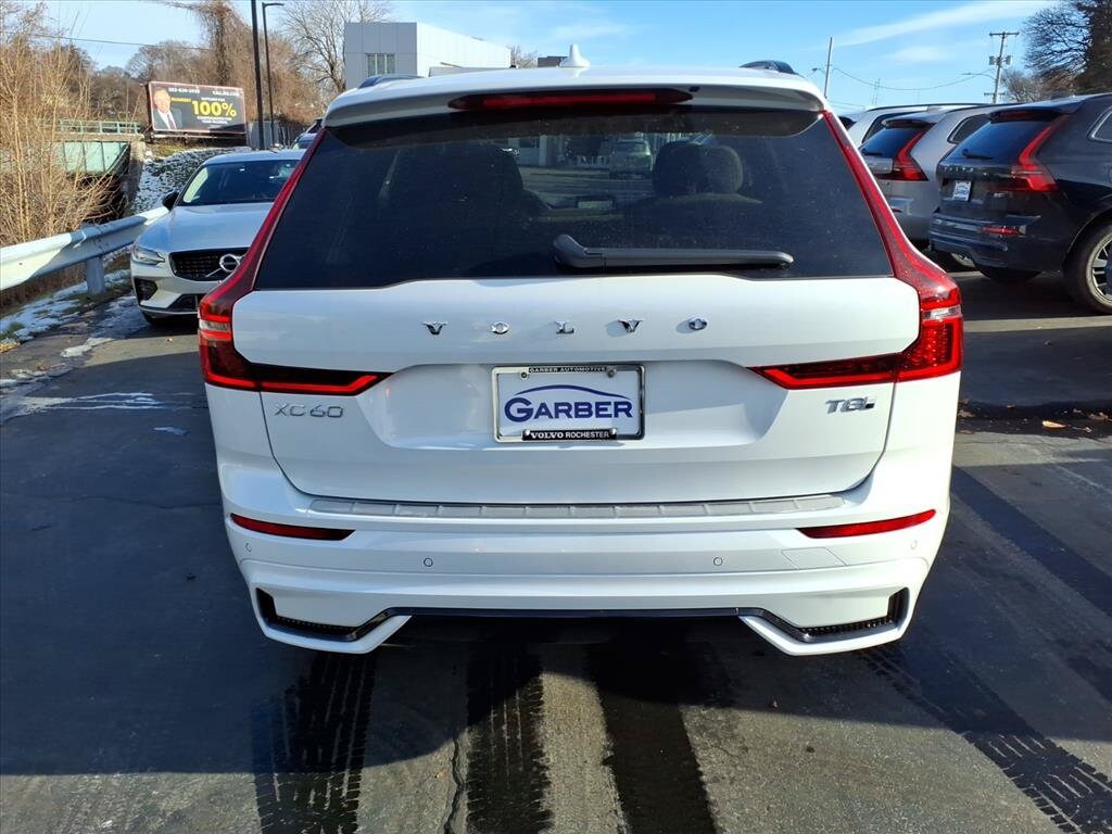 New 2026 Volvo XC60 plug-in hybrid T8 Plus SUV