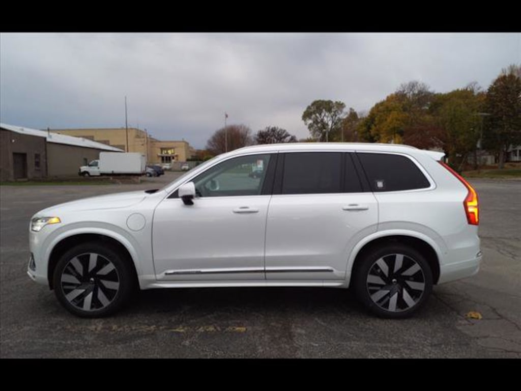 New 2024 Volvo XC90 Recharge PlugIn Hybrid For Sale at Volvo Cars