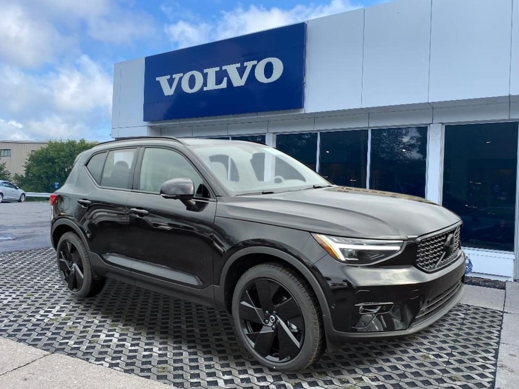 New 2026 Volvo XC40 B5 Ultra Black Edition SUV