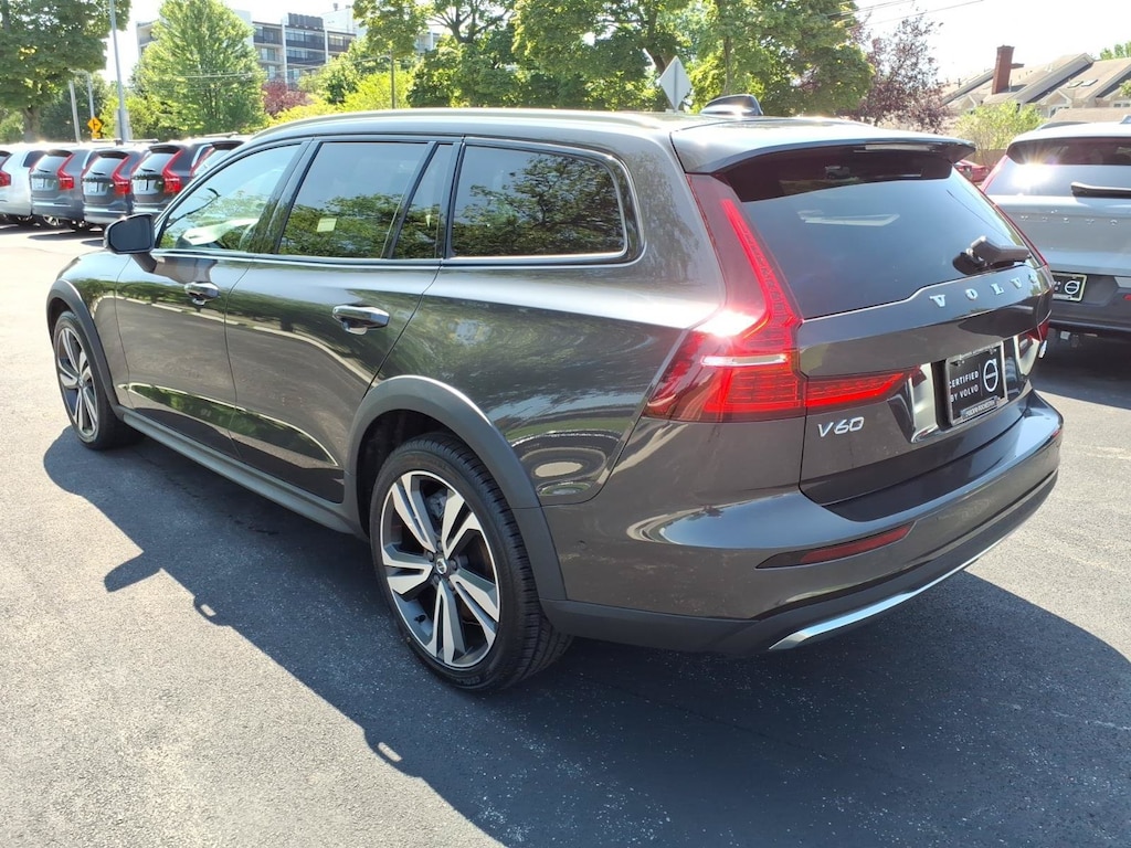 Used 2023 Volvo V60 Cross Country B5 AWD Plus Wagon