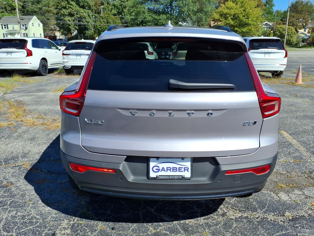 New 2026 Volvo XC40 B5 Plus SUV