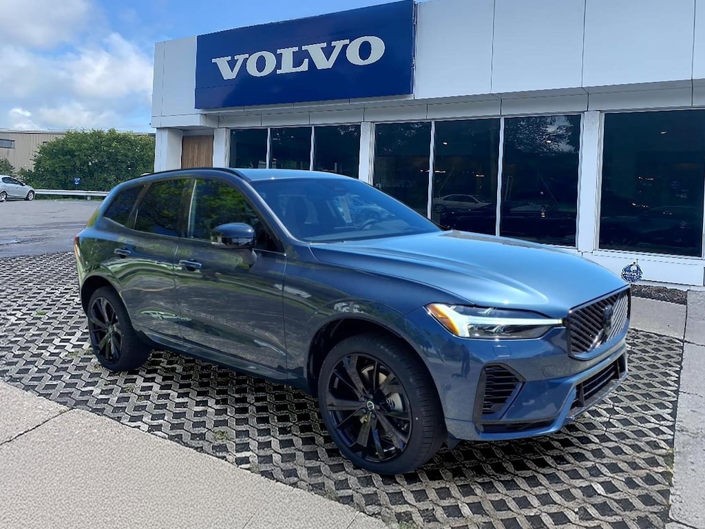 New 2026 Volvo XC60 plug-in hybrid T8 Ultra Black Edition SUV
