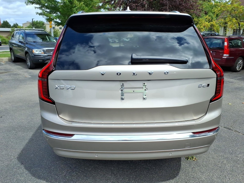 New 2027 Volvo XC90 Plus SUV
