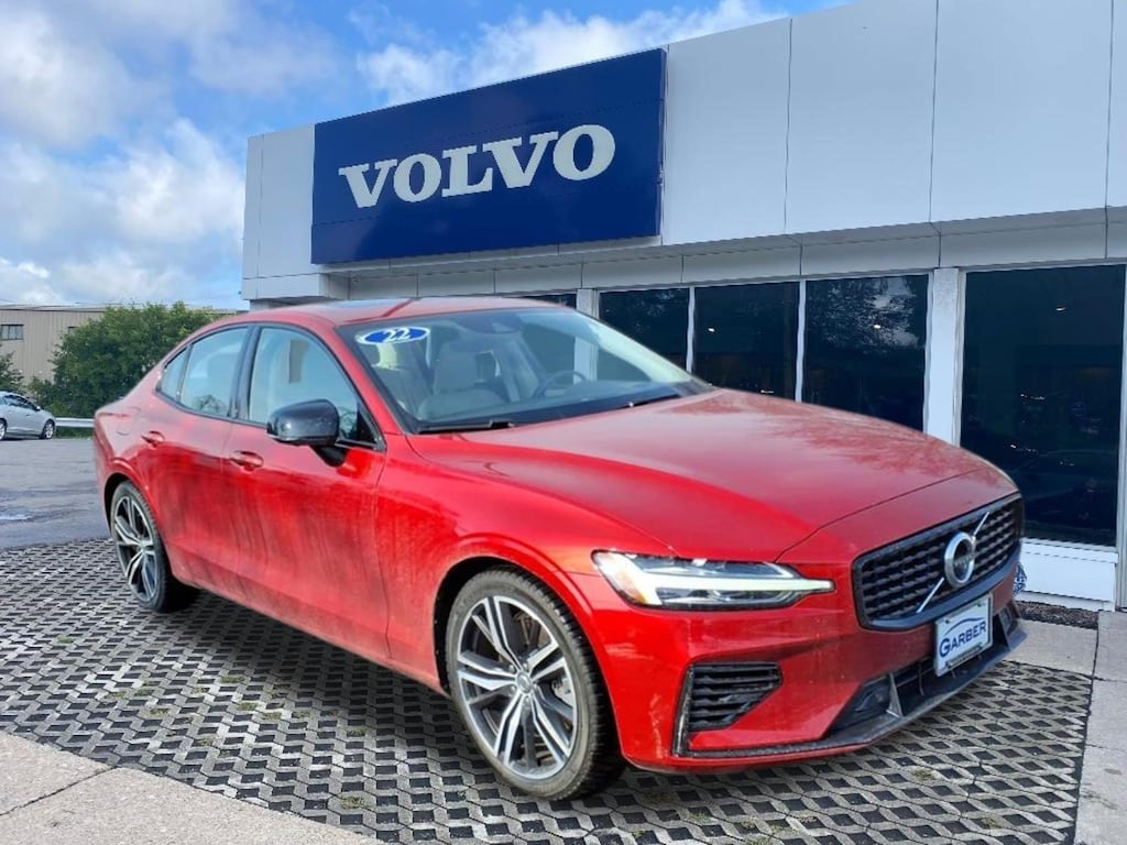 Used 2022 Volvo S60 Recharge Plug-In Hybrid eAWD R Design Expression Sedan