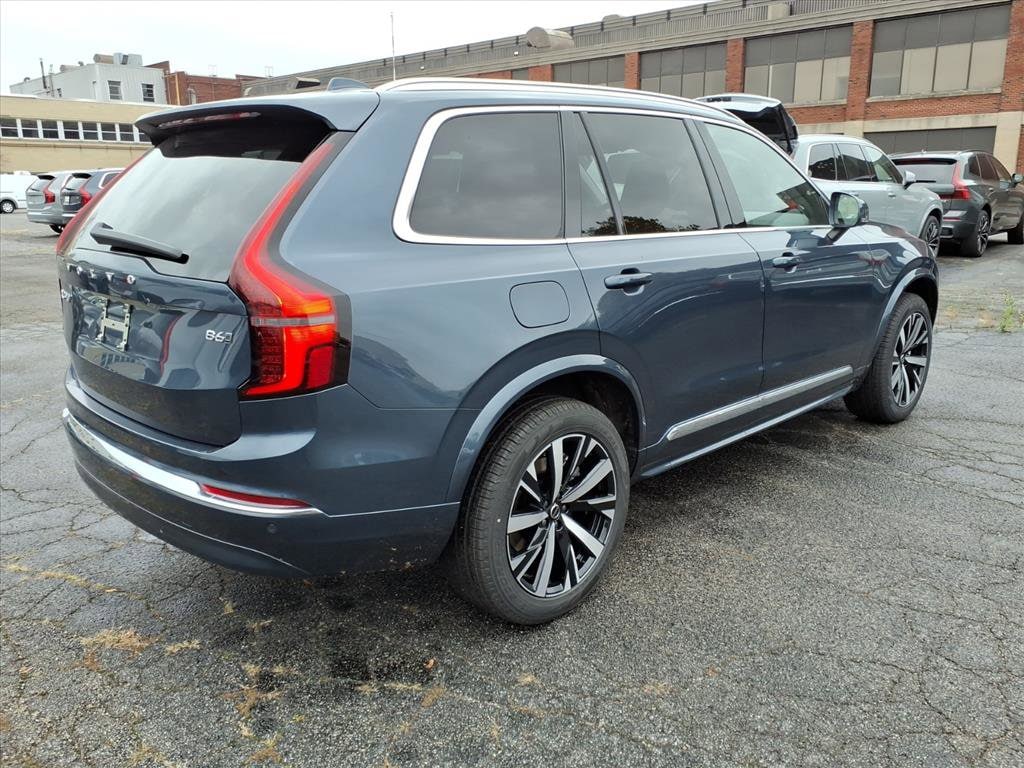 New 2026 Volvo XC90 B6 Core SUV