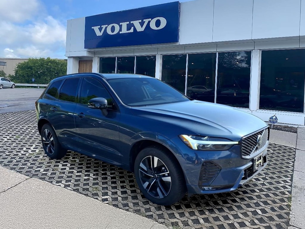 New 2026 Volvo XC60 B5 Plus SUV