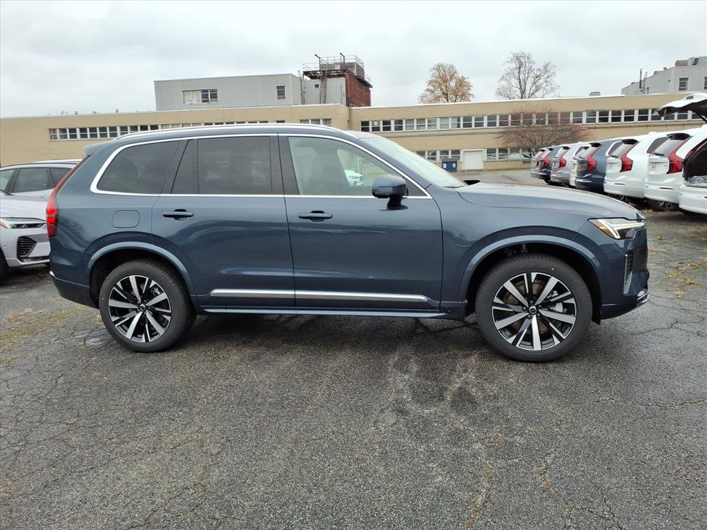 New 2026 Volvo XC90 B6 Core SUV