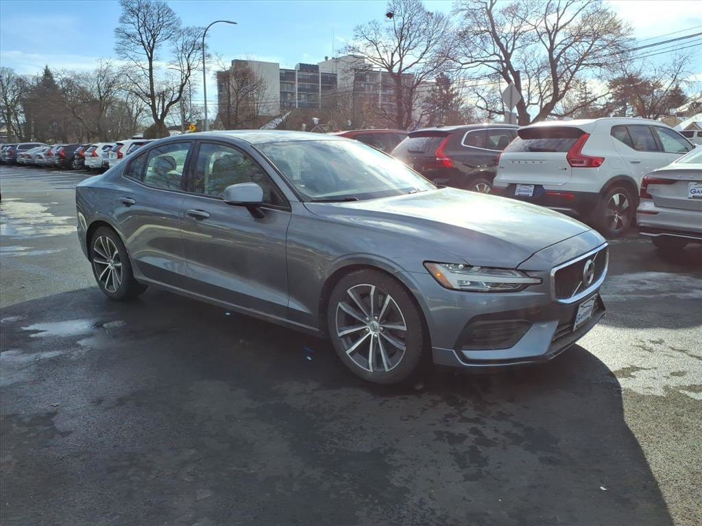 2020 Volvo S60 Momentum