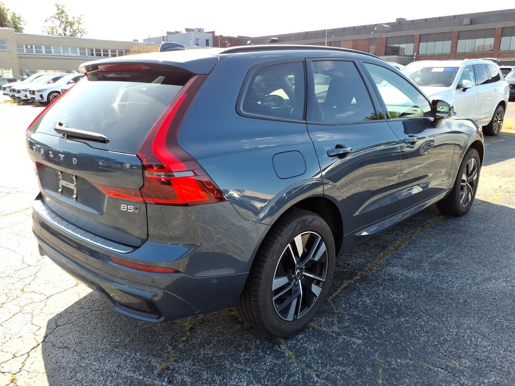 New 2026 Volvo XC60 B5 Plus SUV