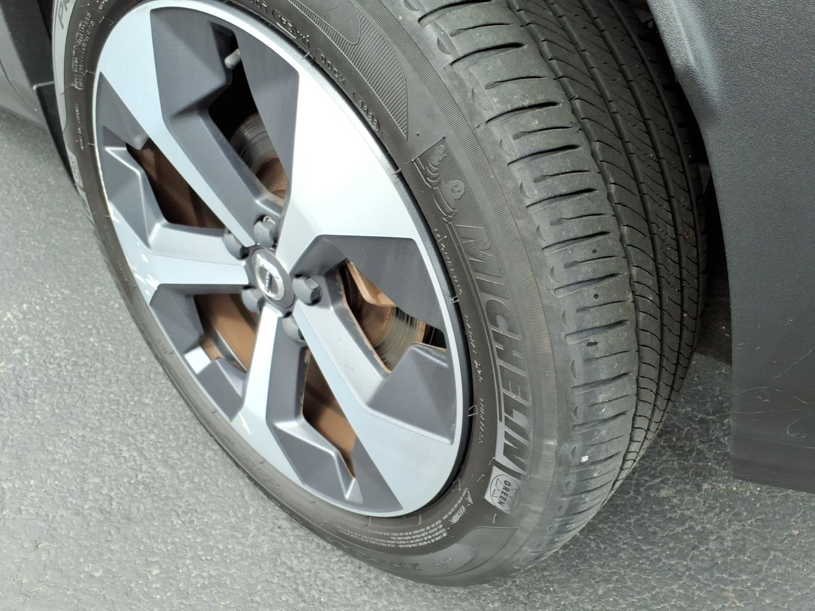 2023 Volvo XC40 Plus - Photo 30